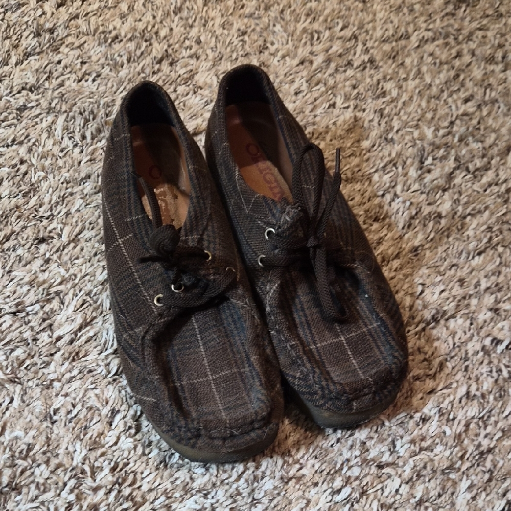 Vintage Plaid Clarks Wallabees 8.5